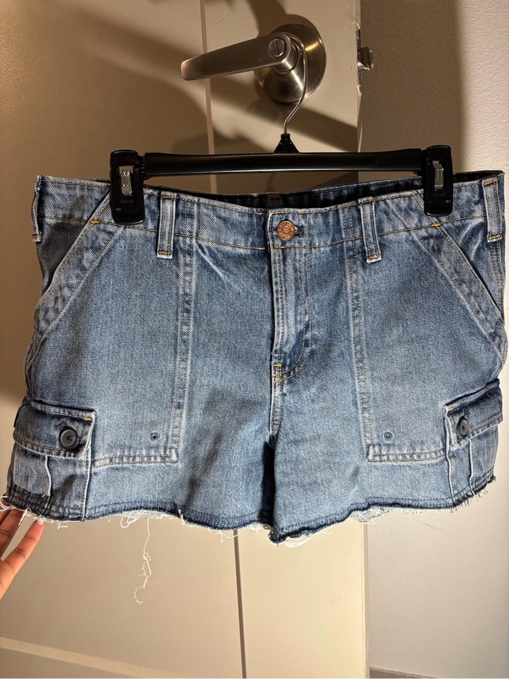 Demin Cargo Shorts in Light Blue